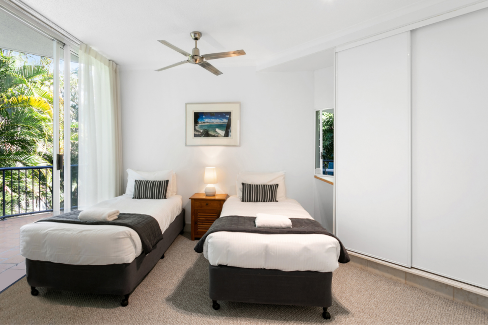 Noosa Tropicana Three Bedroom Penthouse with Rooftop Spa & BBQ - Apartment 16